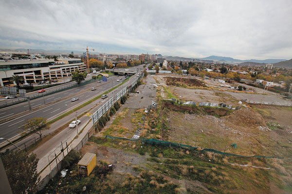 El mall Alto Las Condes Norte se ubicaría en un terreno adquirido por Cencosud justo frente al mall homónimo.