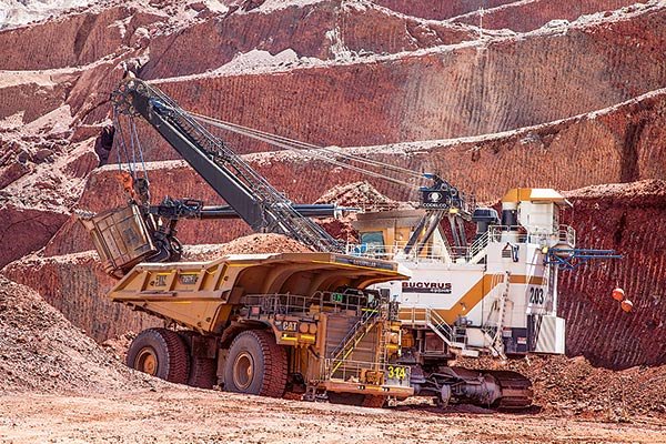 Diputados de la comisión de Hacienda rechazan proyecto de royalty minero
