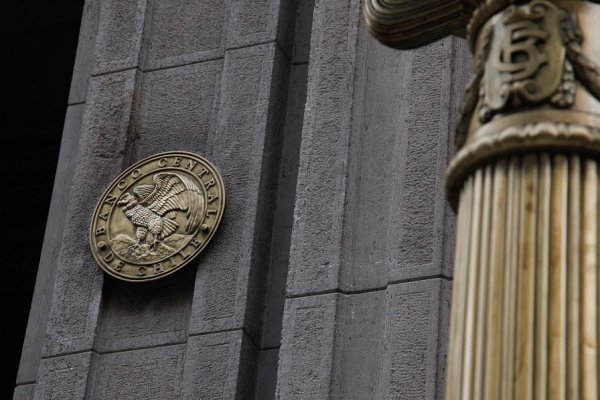Banco Central amplía horario de negociación de divisas para impulsar internacionalización del peso chileno