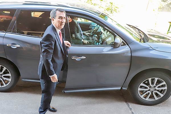 Jean-Paul Luksic: "Los problemas que sustentan los disturbios permanecen, al igual que el complejo entorno político"