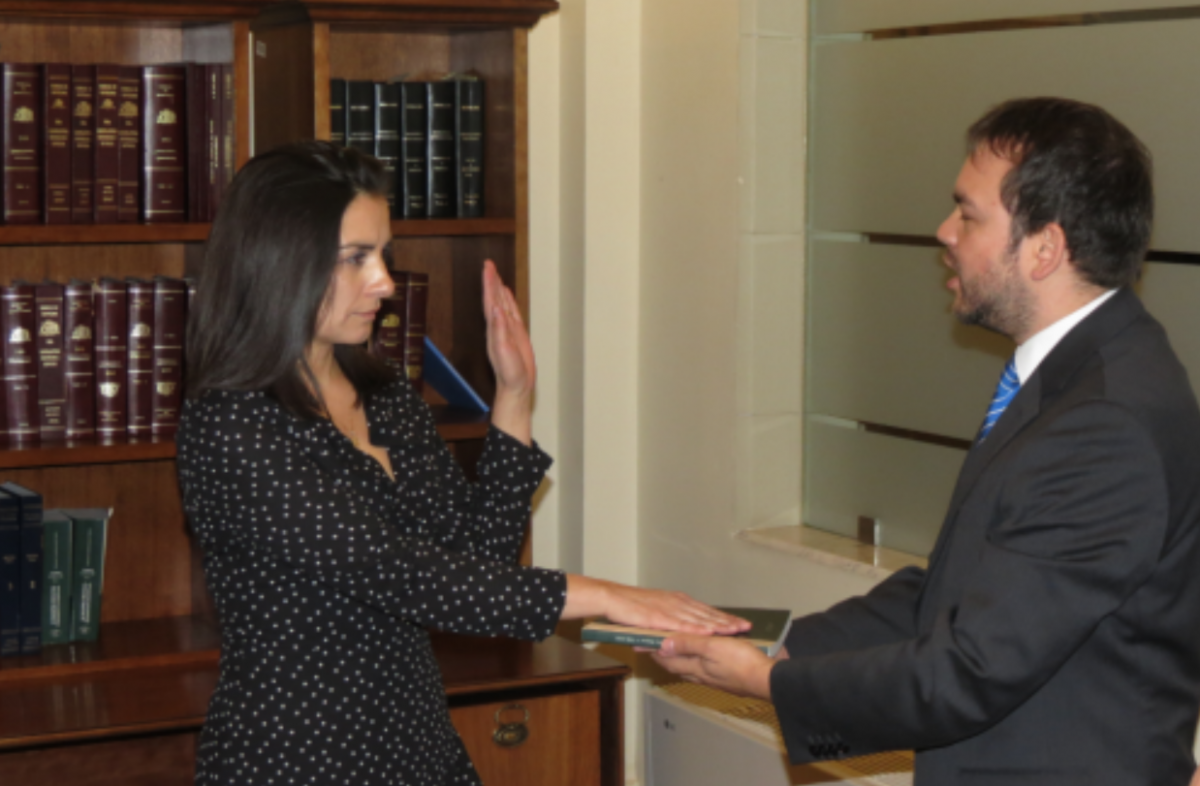 <p>Quién es María Angélica Barriga, la secretaria del TC que se enfrentó a María Luisa Brahm</p>