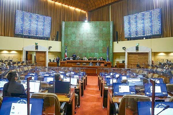 Tercer retiro: oposición presenta una nueva indicación con la que busca sortear el filtro del TC
