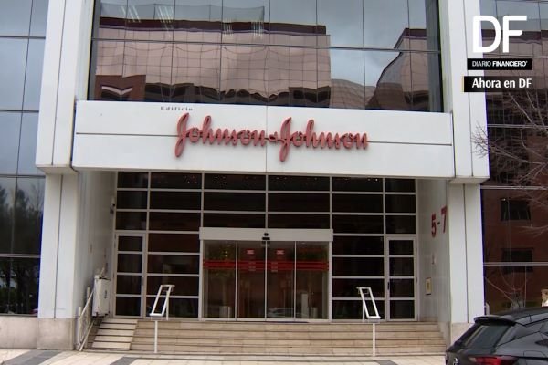 <p>Ahora en DF| Janssen retrasa la distribución de su vacuna en Europa</p>