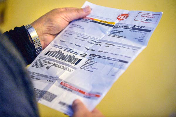 Avanza en el Congreso nueva prórroga de la ley que prohíbe los cortes de servicios básicos