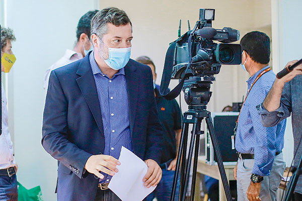 Sichel valora cambios, pero partidarios del tercer retiro de fondos insisten en sus cuestionamientos