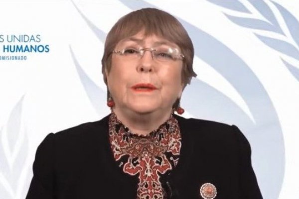 Expresidenta Bachelet presenta libro sobre política exterior