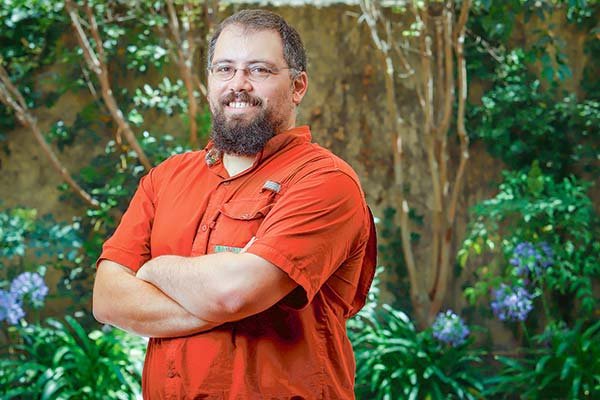 Pablo Ortúzar: "Vienen diez años muy malos. Cambiar el orden social es agotador y doloroso"
