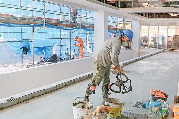 Mejora pronóstico para economía chilena en próximos diez años, pero trayectoria será de más a menos