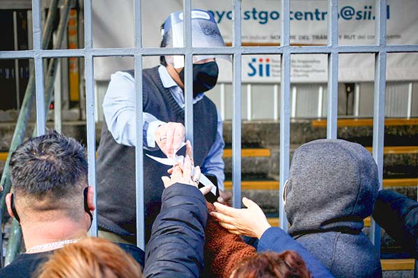 Expertos llaman a simplificar entrega de ayudas sociales y prepararse para reto del mercado laboral pospandemia