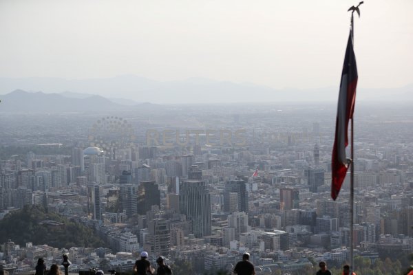 <p>Bancos de inversión mejoran la perspectiva para la economía chilena en una década</p>