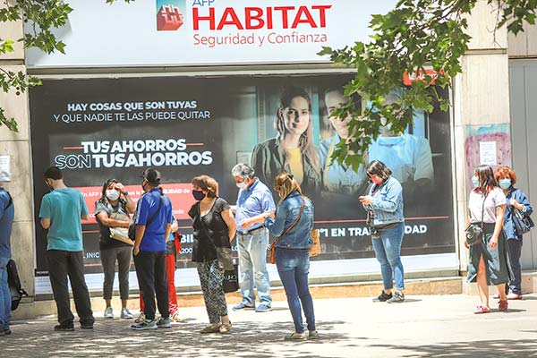 22 preguntas para entender el proyecto del Gobierno de un tercer retiro desde las AFP