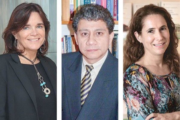 Cecilia Cifuentes, directora Centro de Estudios Financieros ESE U. de Los Andes. Alfredo Coutiño, de Moody’s Analytics. Macarena García, economista senior de Libertad y Desarrollo.