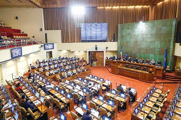 Cuando aún no comienzan los rescates del tercer retiro diputados presentan proyecto de cuarto retiro