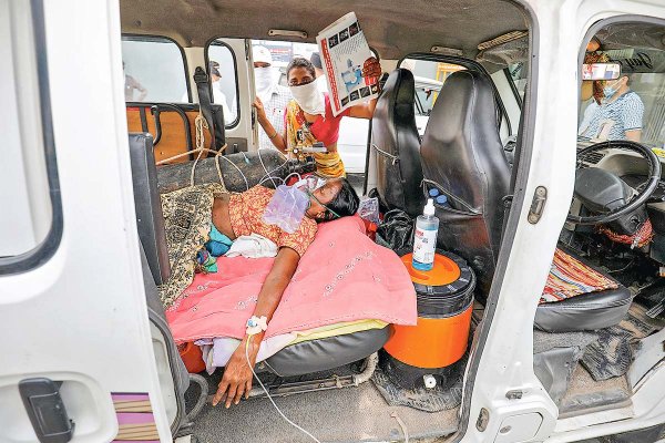 India, la pandemia deja al desnudo al león asiático