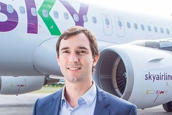 José Ignacio Dougnacceo de Sky Airline.