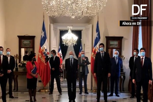 <p>Ahora en DF| ¿Qué escenario enfrenta el proyecto de reintregro en las AFP y bono de $200 mil?</p>