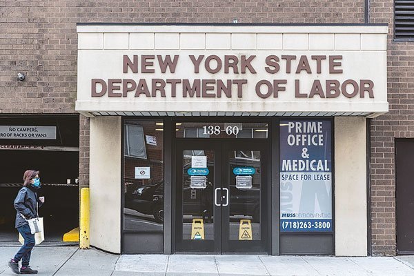 <p>Creación de puestos de trabajo decepciona en EEUU y tasa de desempleo sube en abril</p>