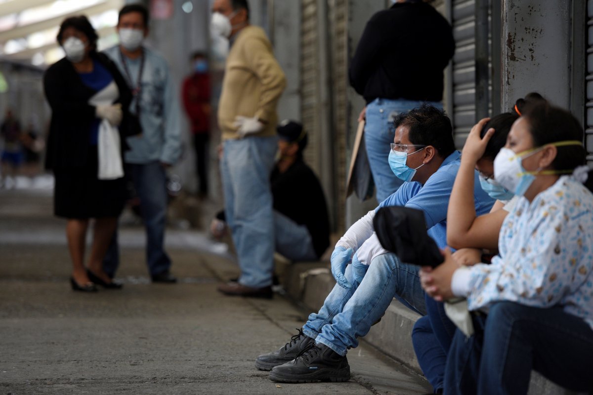 <p>Banco Mundial dice que la informalidad laboral ha disminuido en América Latina, pero sigue sobre la mediana de los países emergentes</p>