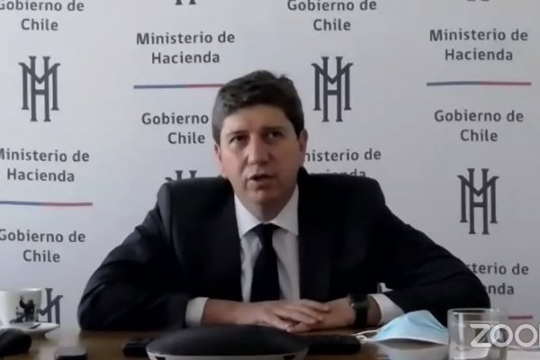 Pese a mejora reciente, Cerda advierte que la recuperación del empleo ha sido "lenta" y pone el acento en la situación de la economía post pandemia