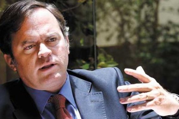 Walker (DC) en picada contra Cox: El diputado calificó como una “burla” los dichos de la presidenta de las AFP