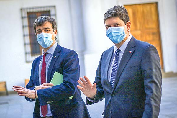Chile Vamos trabaja a toda máquina en su propuesta de mínimos comunes que entregaría hoy al Gobierno