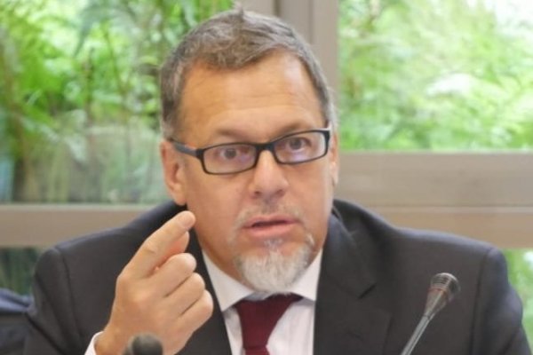 Lagos Weber (PPD) entra al debate por mínimo comunes y exige al Gobierno que detalle qué exenciones eliminará