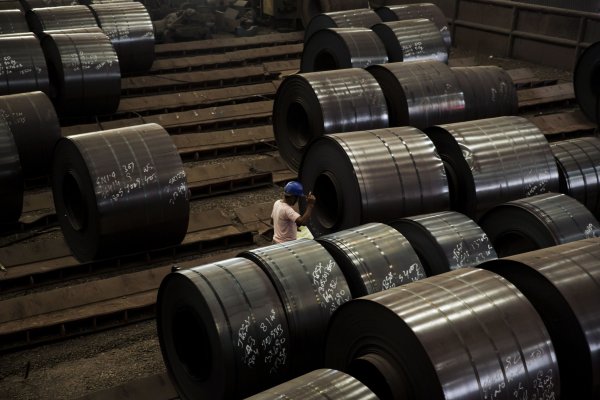 EEUU y la Unión Europea se disponen a anunciar una tregua en la disputa arancelaria por los metales