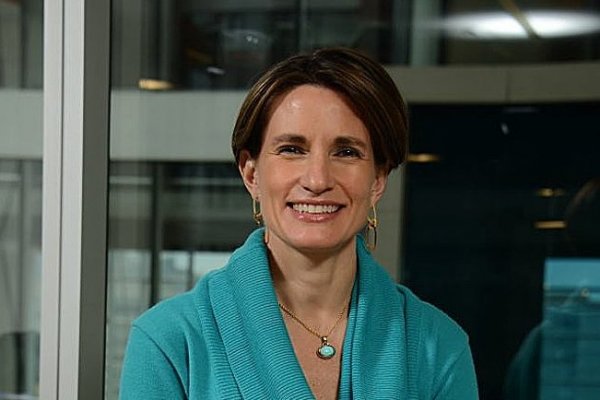 Fundación de Egresados de Ing. Comercial UC se transforma bajo su nueva presidenta Alejandra Loyola