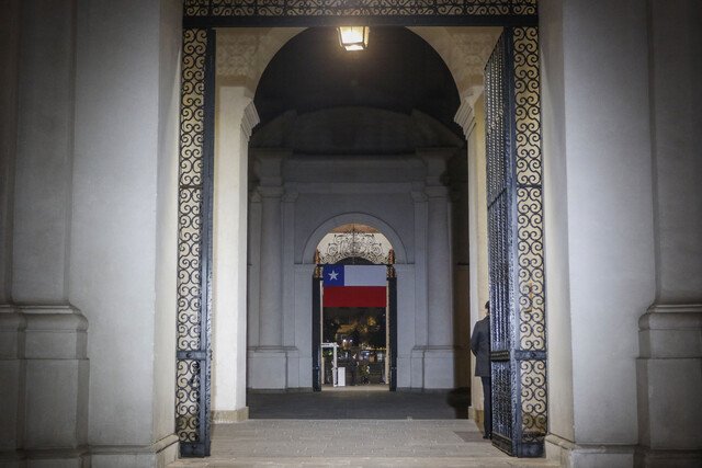 <p>Riesgo país salta con fuerza tras los resultados que determinaron los miembros que redactarán la nueva Constitución</p>