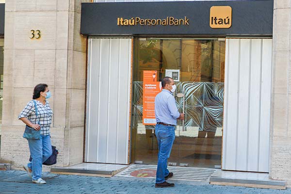 Bancos de mayor tamaño arrancan segundo trimestre con alza en sus utilidades