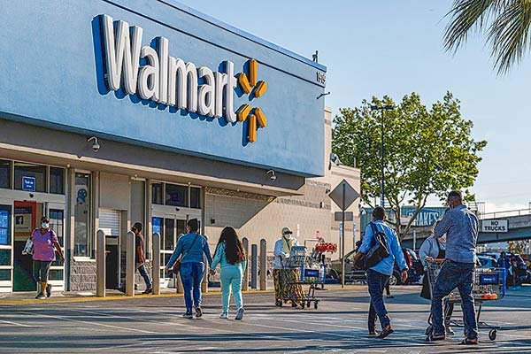 Ventas de Walmart suben 6% y firma eleva proyecciones impulsada por recuperación en EEUU