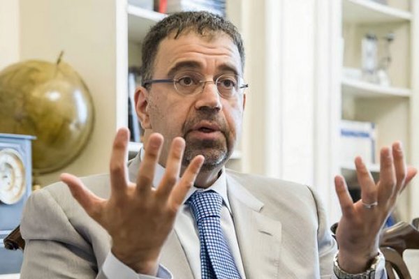 Daron Acemoglu: “Construir la confianza social al redactar la Constitución sería el éxito más espectacular para Chile”
