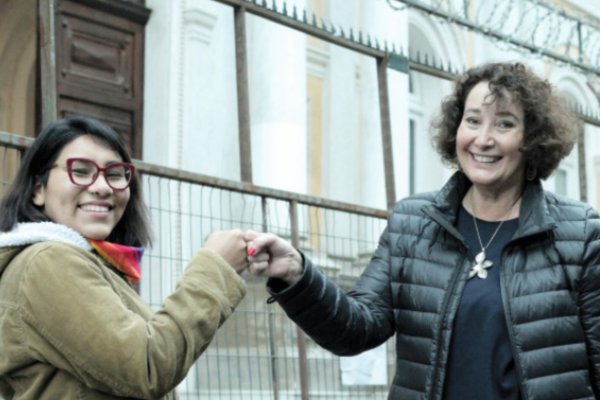 Diálogo entre la experiencia y la pasión de dos constituyentes “con calle”