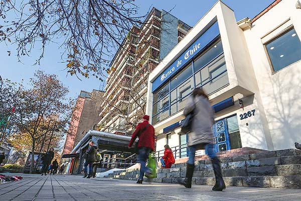 Banco de Chile se suma al Santander y Banco Falabella y presenta más de una docena de querellas por autofraudes de clientes tras nueva ley