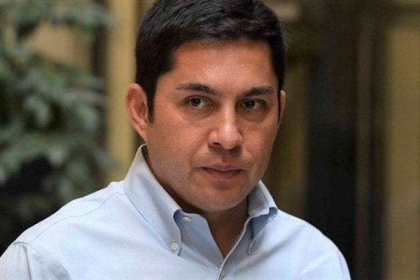 Diputado oficialista presiona al Gobierno y presenta proyecto de cuarto retiro desde las AFP