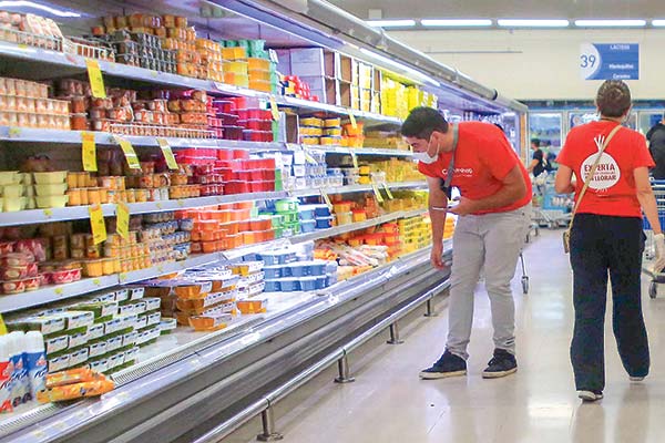 Informe Fairwork Chile 2021 evidencia bajos estándares laborales de las app