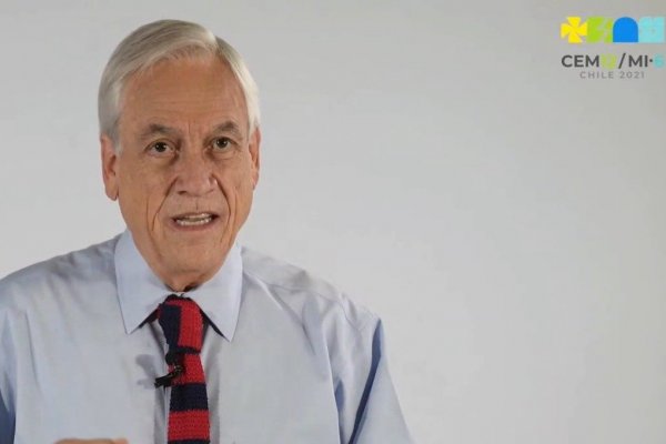 Piñera en Cumbre de Energías Limpias: "Somos la última generación en condiciones de hacer algo para frenar el cambio climático"