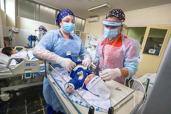 Participación de las mujeres en el empleo estatal alcanzó un nivel récord en el primer trimestre