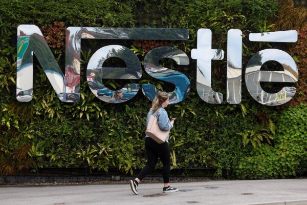 Nestlé defiende su estrategia nutricional y destaca Ley del Etiquetado chilena para orientar perfil de productos