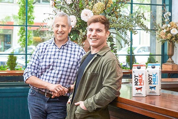 NotCo da un paso más en EEUU: cierra inversión del llamado “Jeff Bezos de la gastronomía”