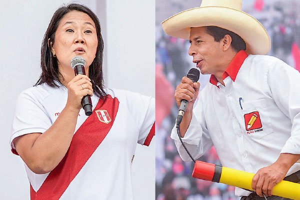 Keiko Fujimori intenta llegar al gobierno por tercera vez. Pedro Castillo lidera marginalmente en las estrechas encuestas. Foto: Bloomberg