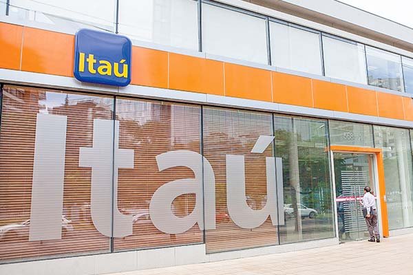 Itaú propone a sus accionistas un aumento de capital por más de US$ 1.150 millones para cumplir con Basilea III