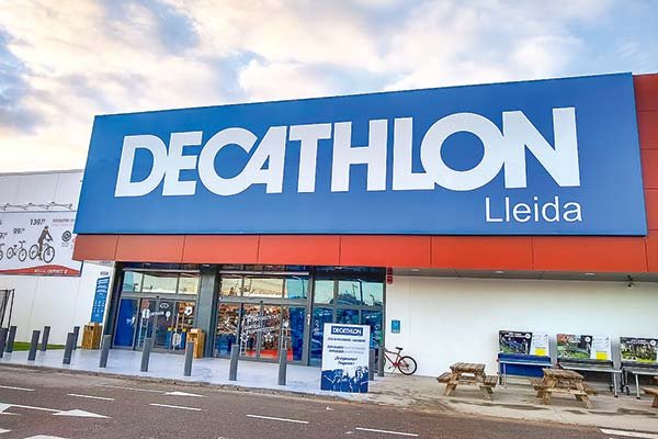 Decathlon lanza su propio marketplace en España y dispara un 50% su oferta online