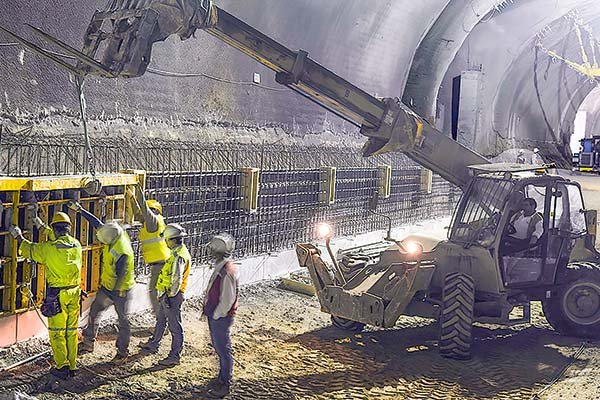 Constructora Brotec no logra salir de su compleja situación y solicita su quiebra