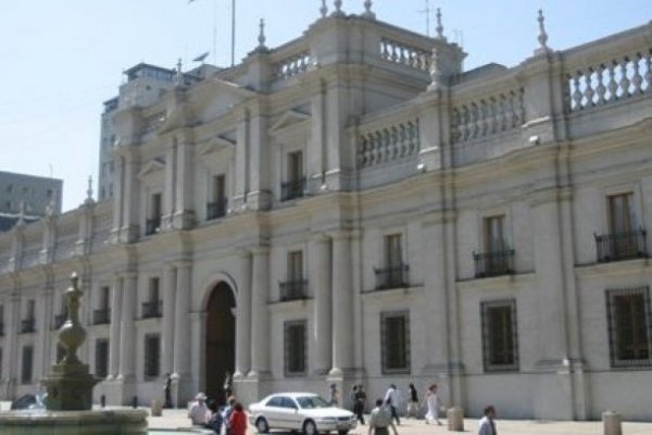 El “cara a cara” que elaboró Econsult con las propuestas económicas de candidatos a La Moneda