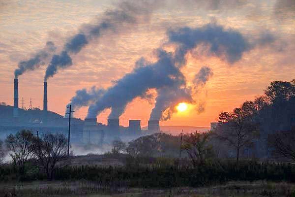 La comisión de Medio Ambiente sigue en revisión de las 847 indicaciones del proyecto.