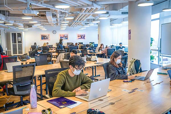 Universidades: el punto de entrada a EEUU para migrantes que se convierten en empresarios