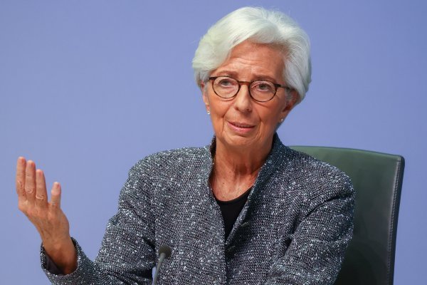El BCE establece nuevo objetivo de "inflación simétrico del 2% a medio plazo"