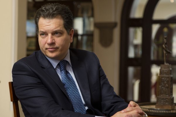 Juez ordena arresto de poderoso empresario mexicano Miguel Alemán, fundador de la aerolínea Interjet