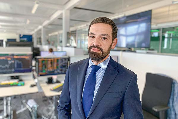 Ricardo Castillo, de Credit Suisse: “El peso chileno ha demostrado una resiliencia sorprendente”